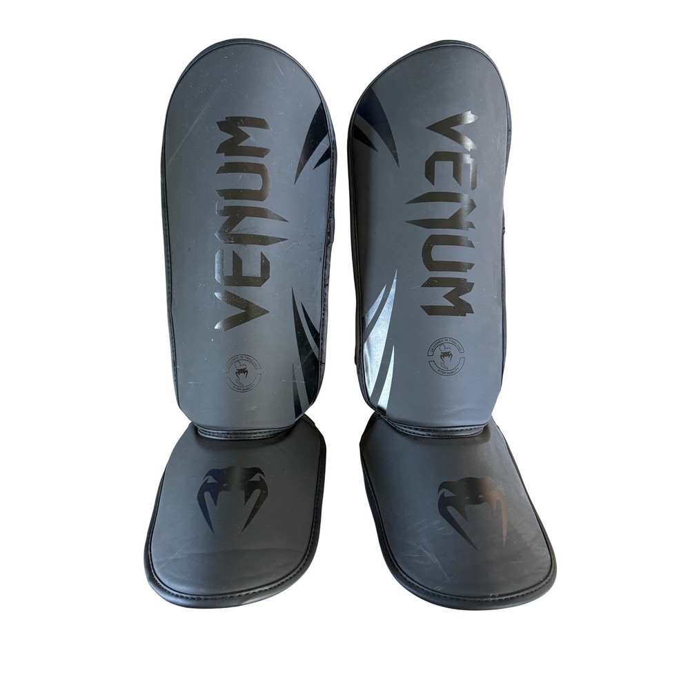 Venum Challenger 3.0 MMA Muay Thai Shin Guards Black on Black Medium VENUM-04357